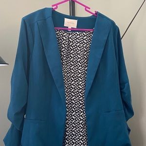Teal blazer with 3/4 ruched sleeves.